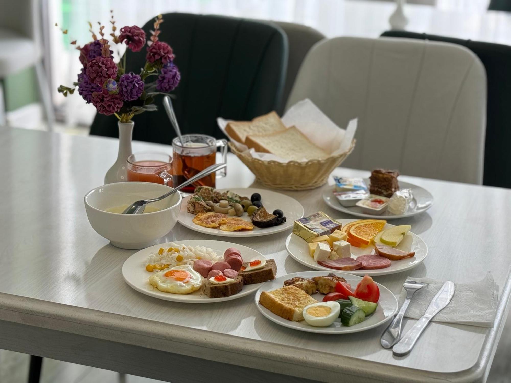 Resident Hotel 塔什干 外观 照片